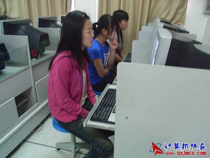 100421CAPX04.JPG