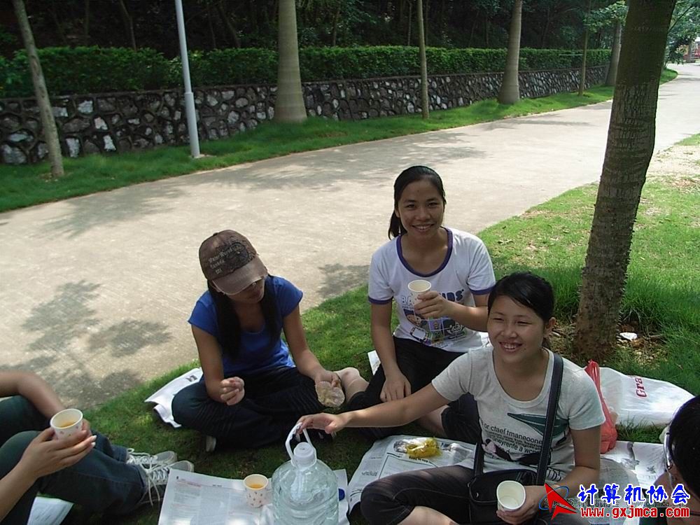 100530CA012.JPG
