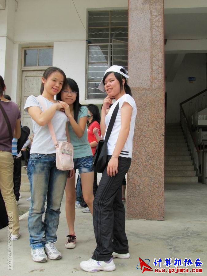 旋转 110417ca0009.JPG