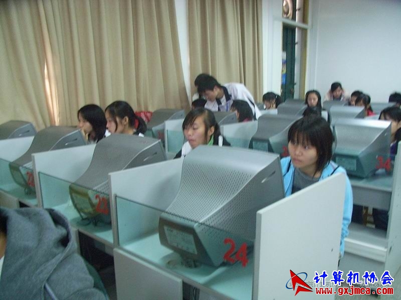 091202CAPX12.JPG