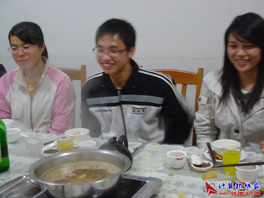 091206CAhg04.JPG