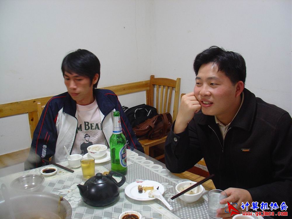 091206CAhg11.JPG