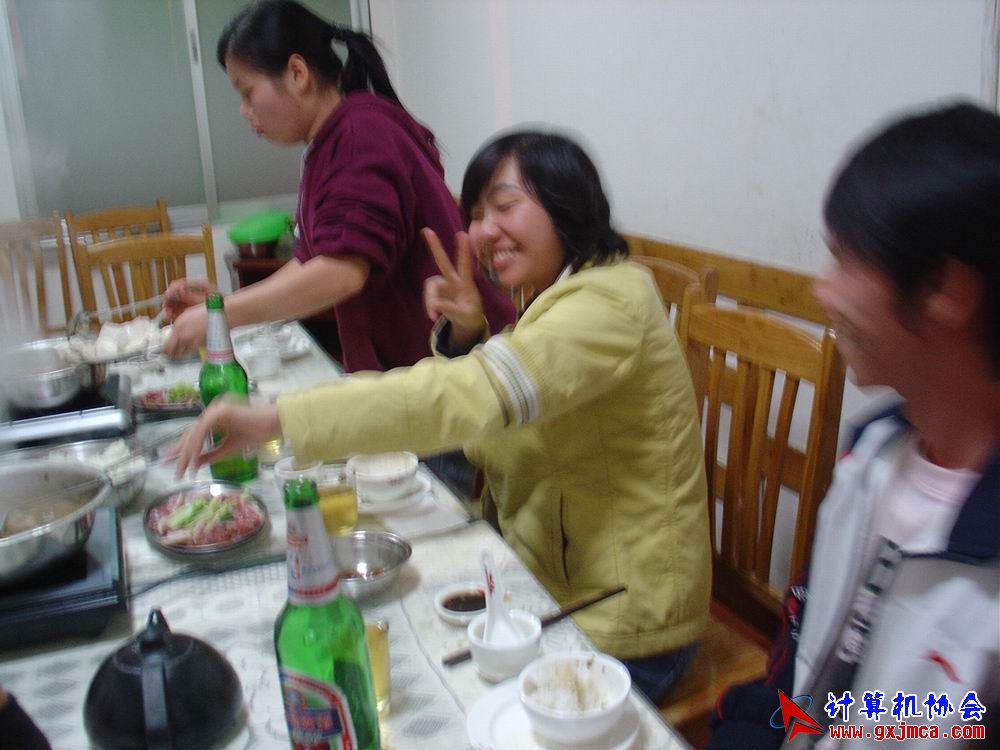 091206CAhg15.JPG