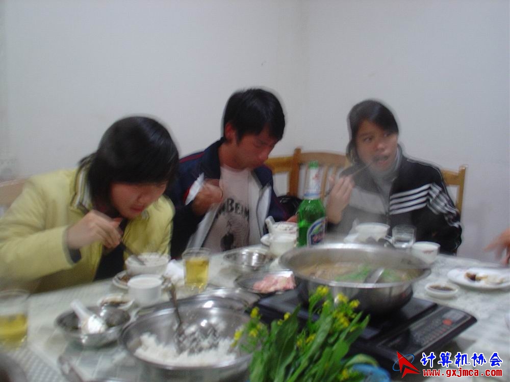 091206CAhg37.JPG