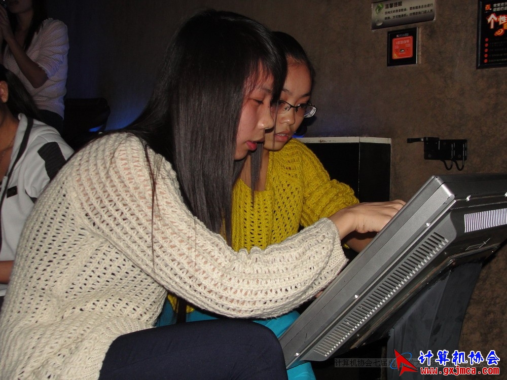 111115cakg080.JPG