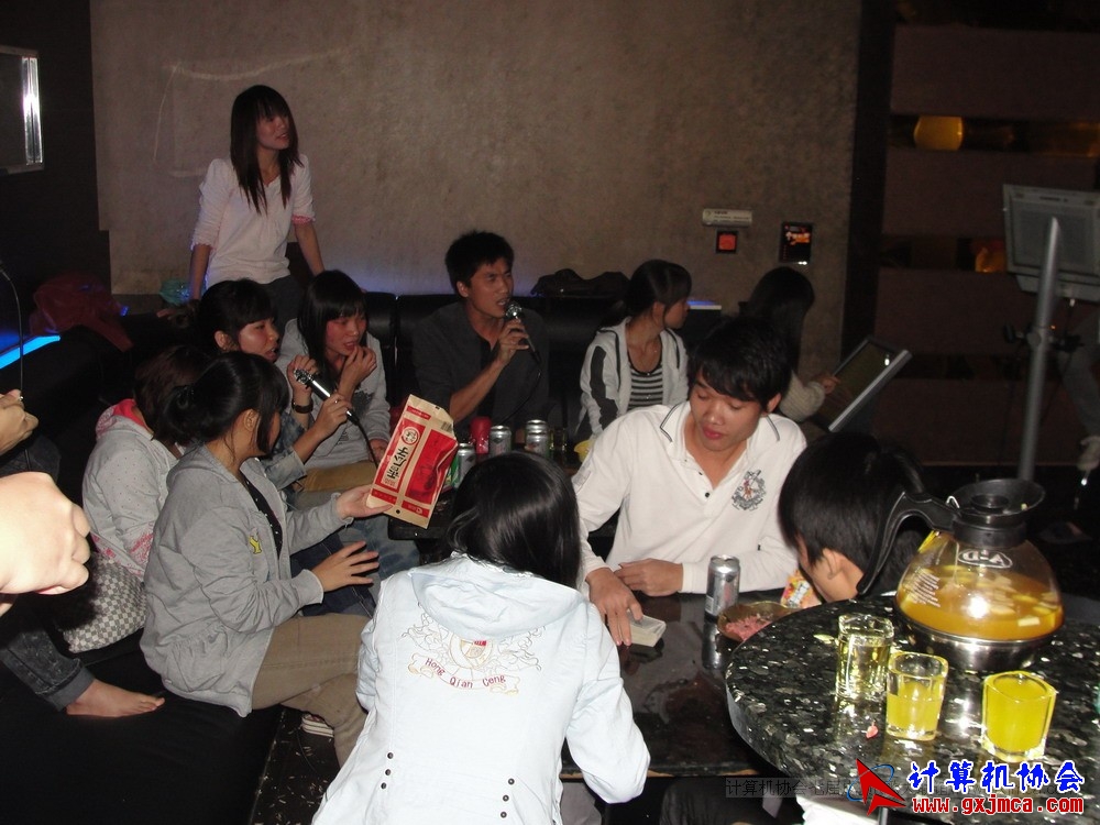 111115cakg082.JPG