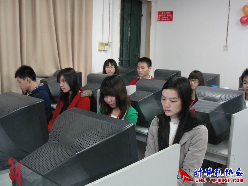 101228pydh027.JPG