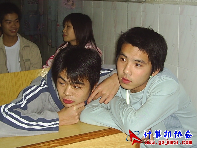 S2021148.JPG