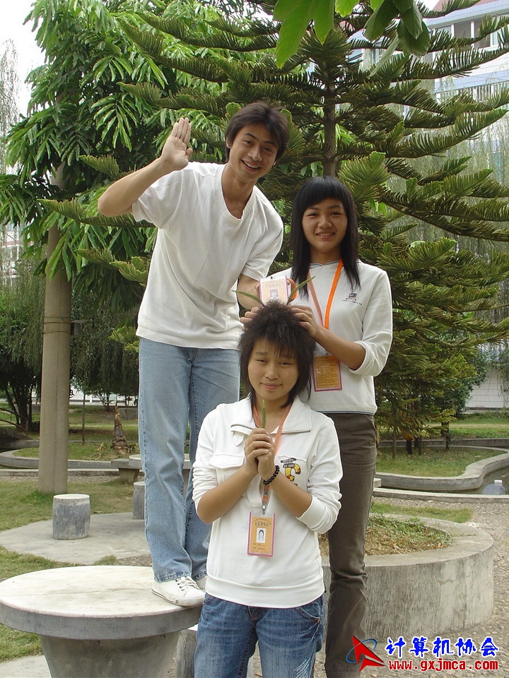 051202CA022.JPG