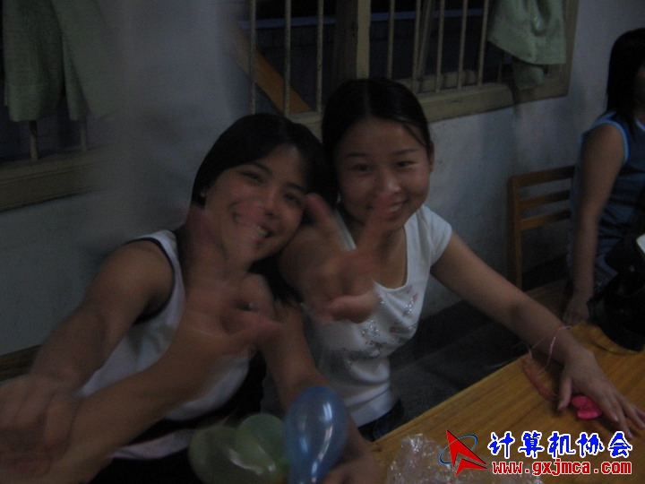 060601ET166.jpg