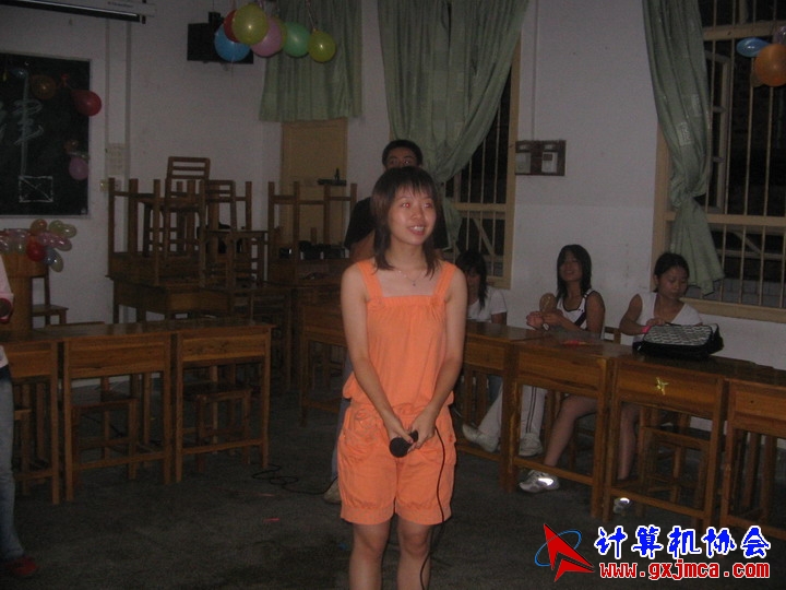 060601ET169.jpg