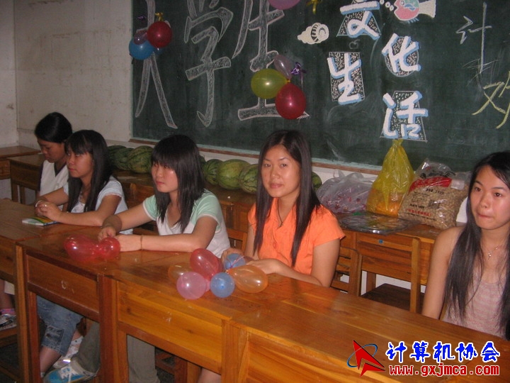 060601ET170.jpg