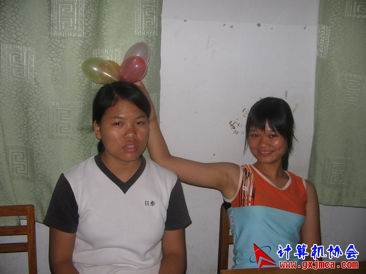 060601ET200.jpg