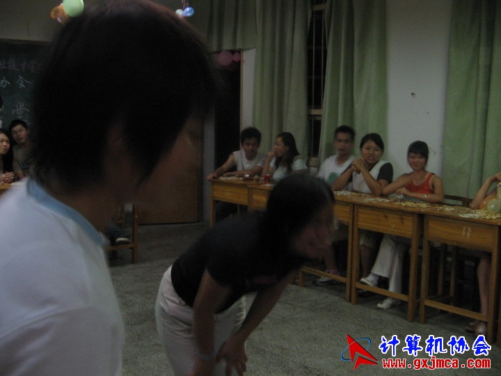 060601ET220.jpg