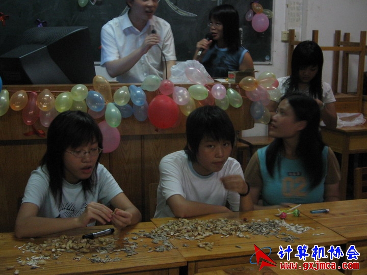 060601ET258.jpg