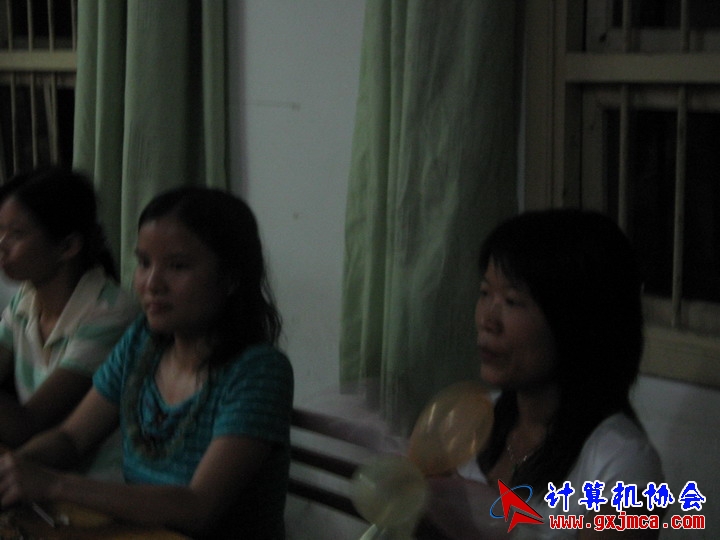 060601ET265.jpg