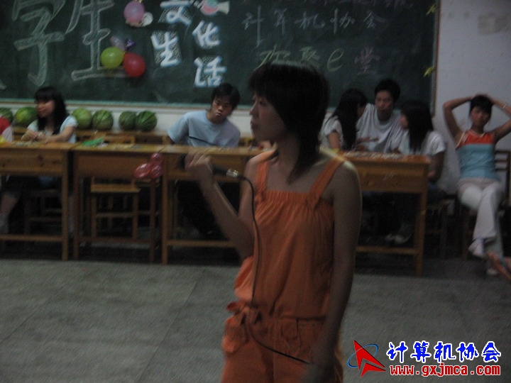 060601ET268.jpg
