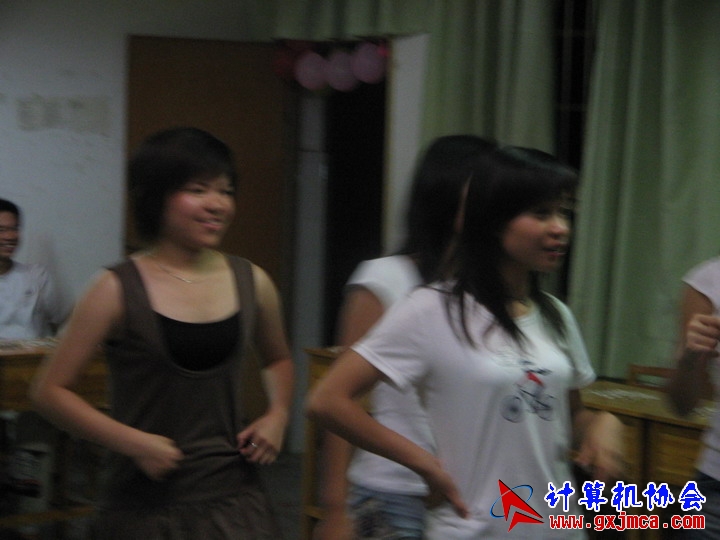 060601ET275.jpg