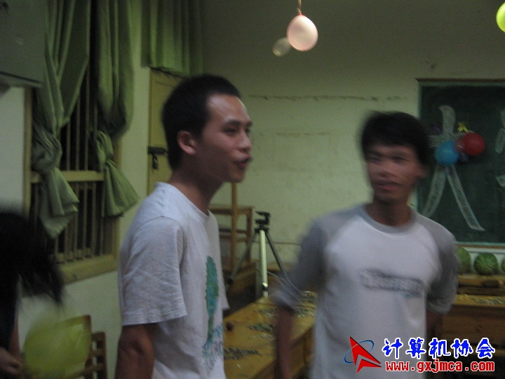 060601ET276.jpg