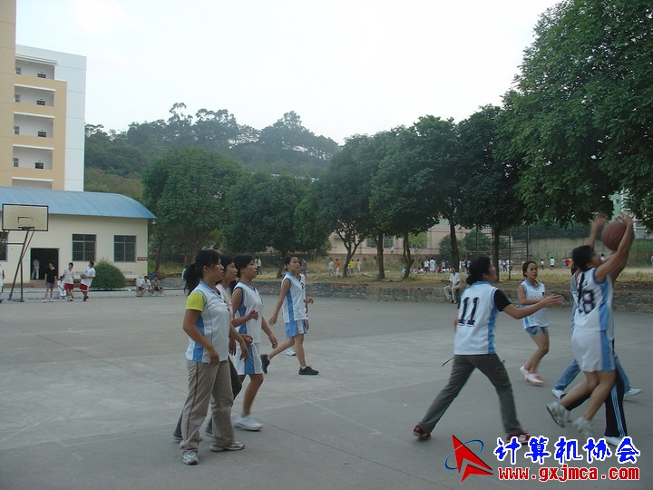 061109LQS75.JPG
