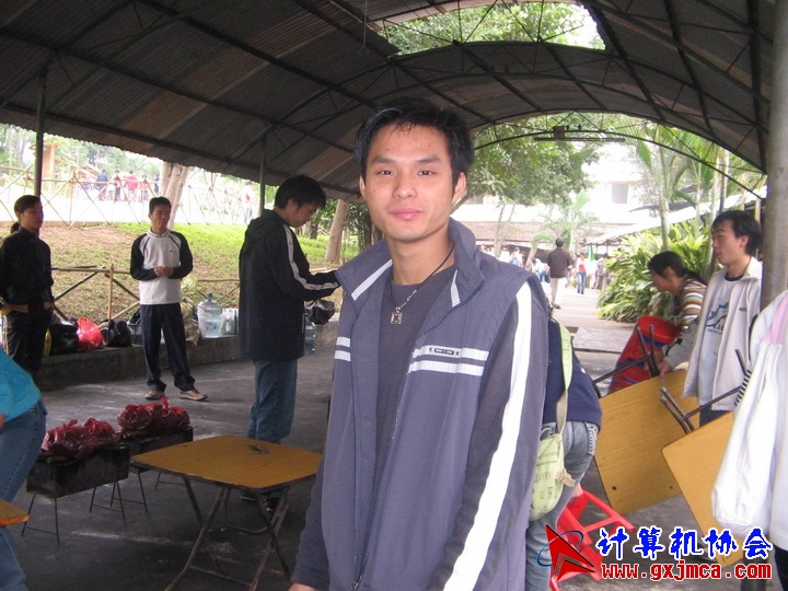 061203SKA002.JPG