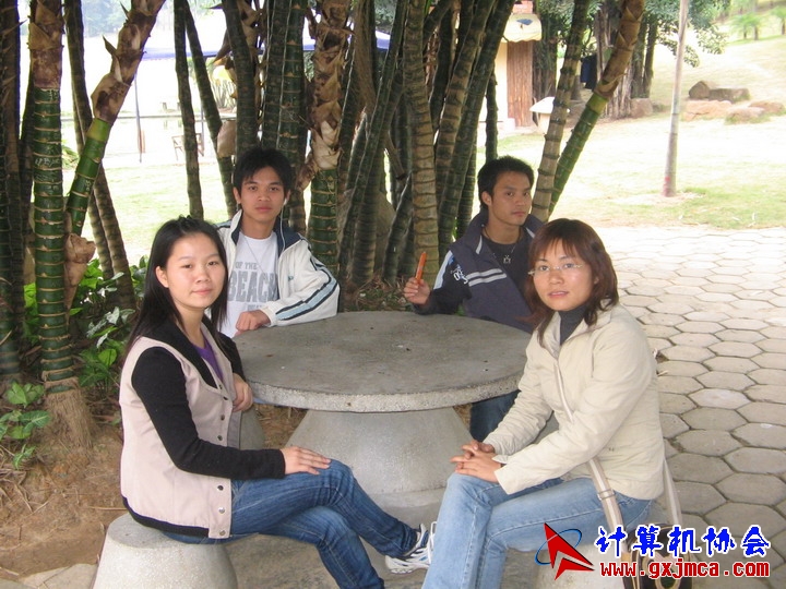 061203SKA159.JPG