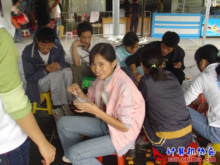 061203SKD739.JPG