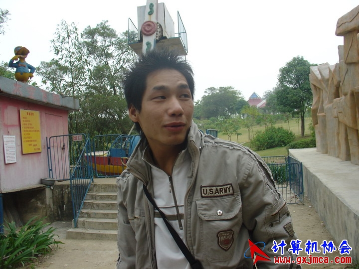 061203SKD752.JPG