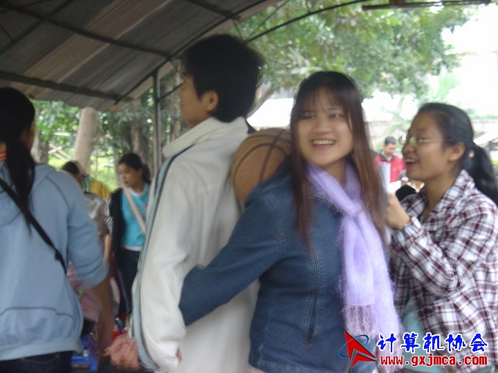 061203SKD893.JPG