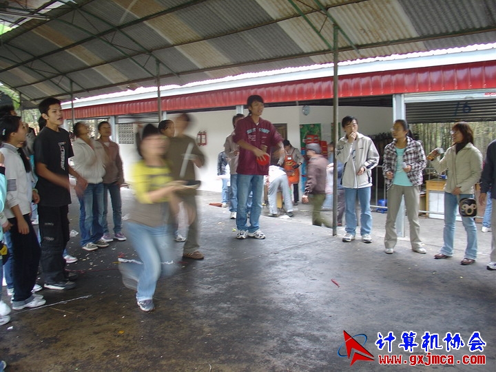 061203SKD905.JPG