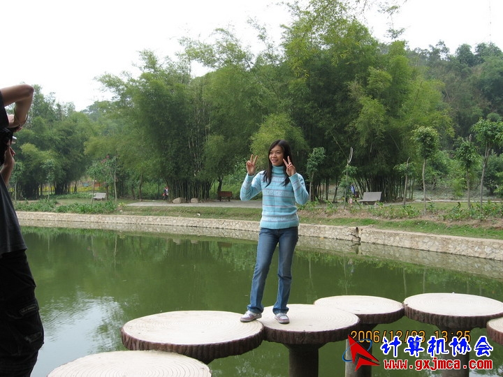 061203SKE1139.JPG