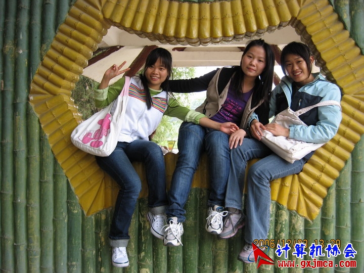 061203SKE1146.JPG