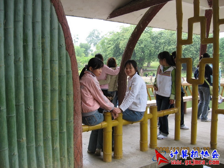 061203SKE1151.JPG