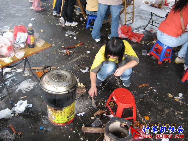 061203SKE1196.JPG