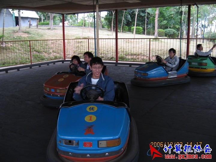 061203SKE1207.JPG