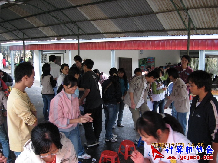 061203SKE1235.JPG