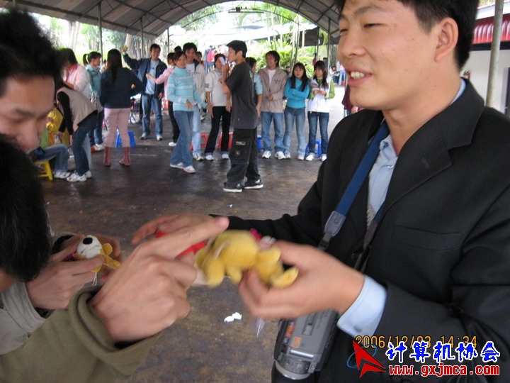 061203SKE1252.JPG