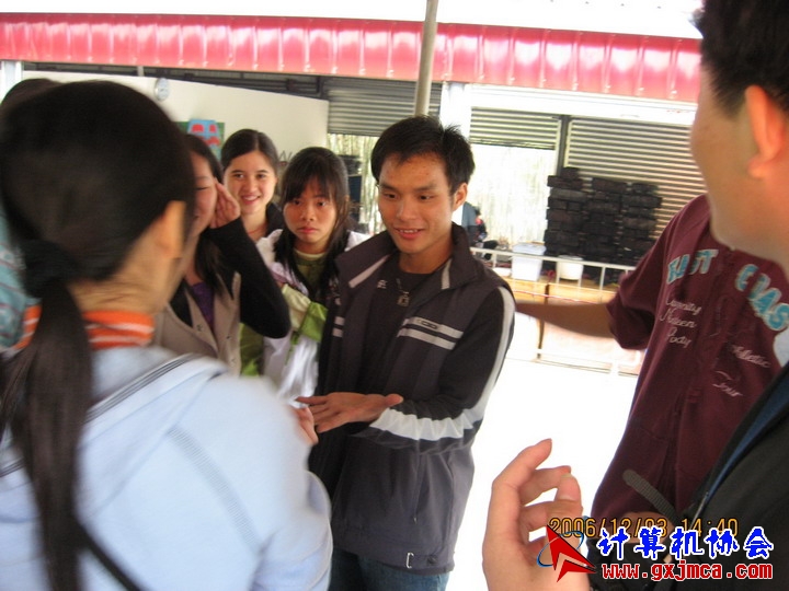 061203SKE1258.JPG
