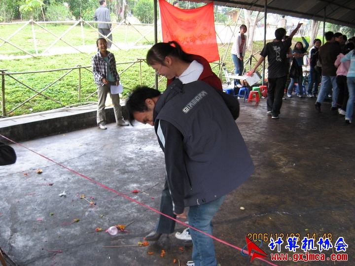 061203SKE1277.JPG