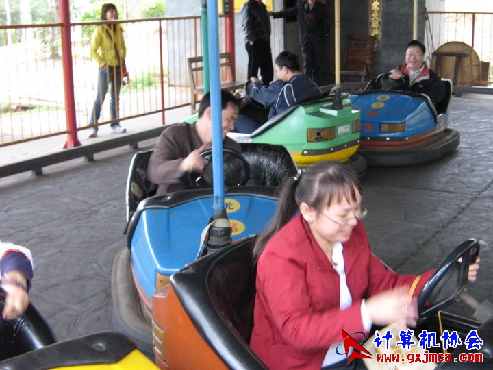 061203SKF1371.jpg