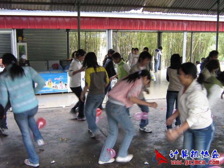 061203SKF1449.jpg