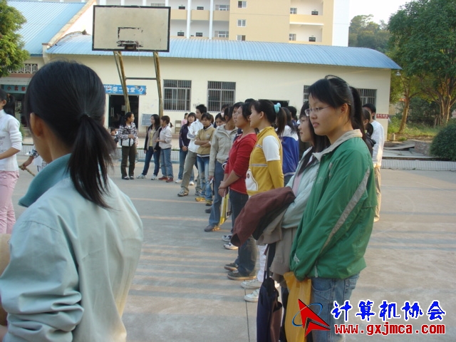061220BH072.JPG