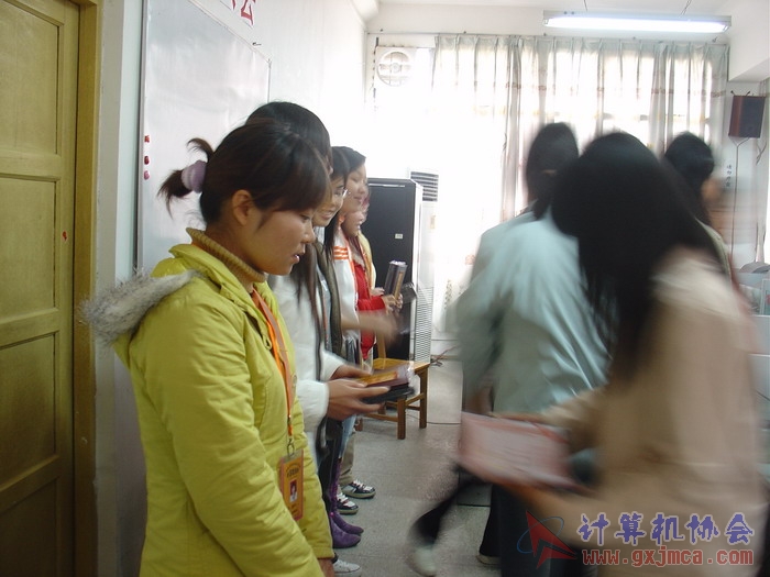 070322BZ106.JPG