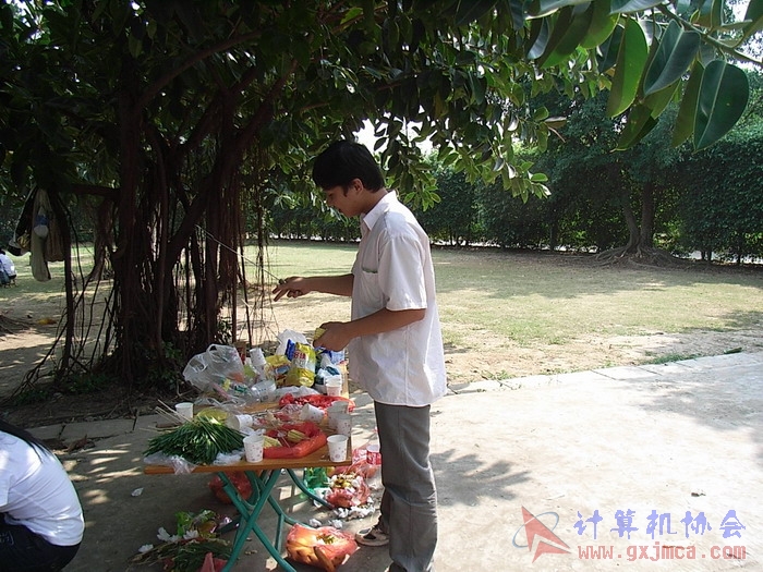 071029XCB005.jpg