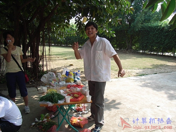 071029XCB006.jpg