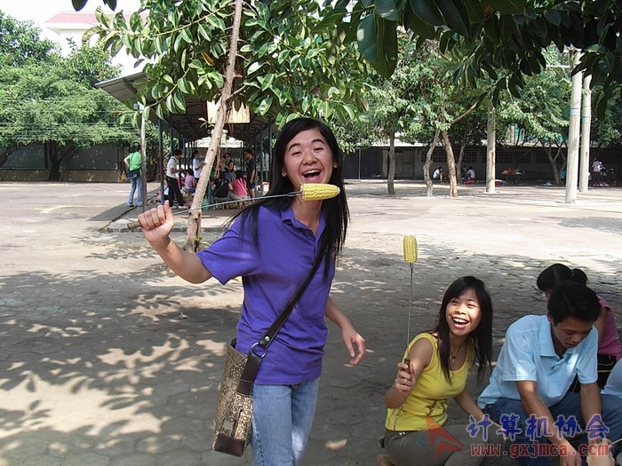 071029XCB014.jpg