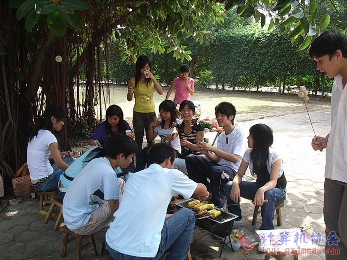 071029XCB030.jpg