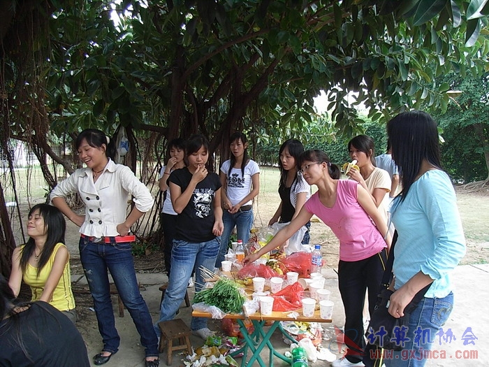 071029XCB068.jpg