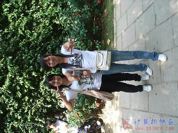 071029XCB107.jpg