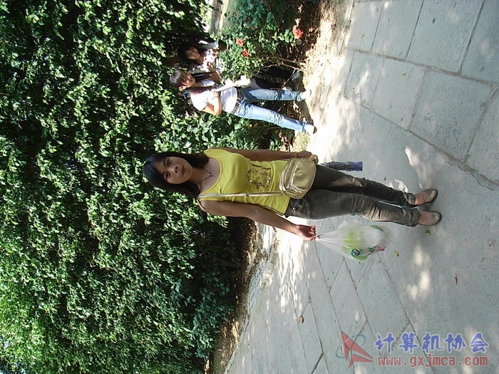 071029XCB106.jpg